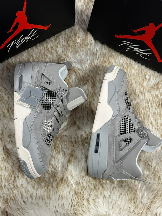 Jordan reto 4 gris